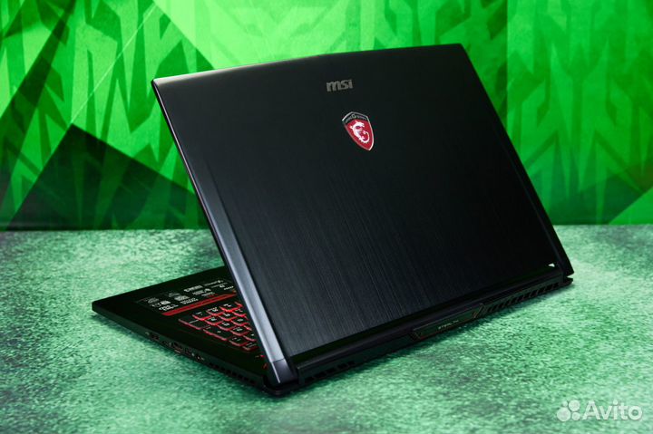 Ноутбук MSI под игры / Core i7 / GTX 1060 / SSD