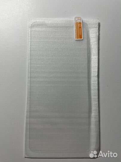 Защитное стекло на iPhone 11 pro max