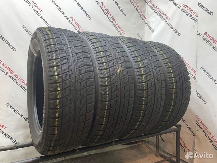 Bridgestone Blizzak Revo2 215/60 R17 92M
