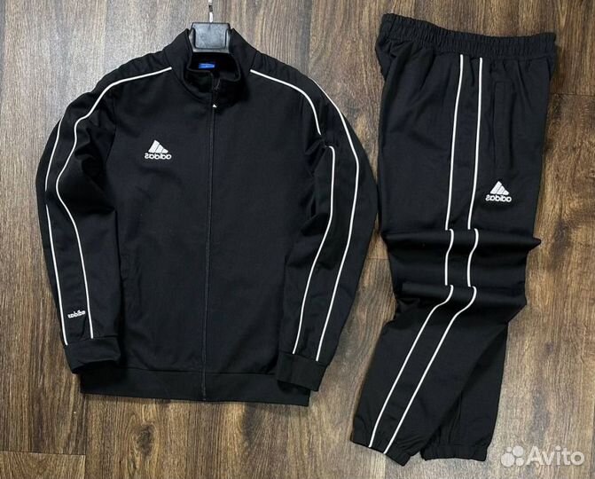Спортивные костюмы Adidas модные