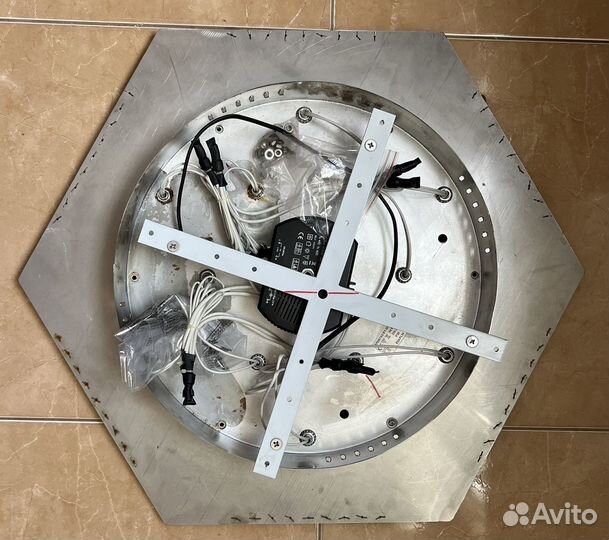 Светильник потолочный