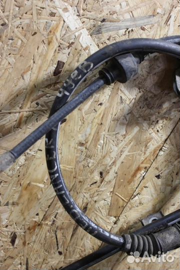 Трос стояночного тормоза Mitsubishi Outlander XL