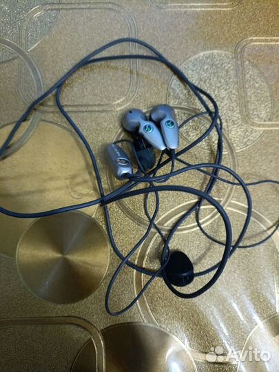 Гарнитура Sony ericsson