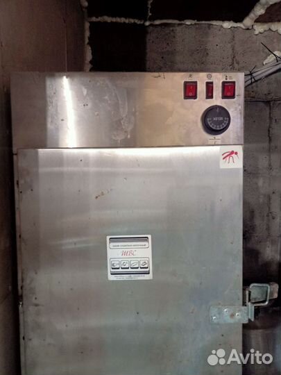 Вялочных шкаф, Москит