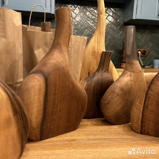 Вазон для сухоцветов из массива дерева