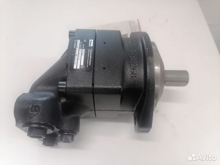 Гидромотор пилы John Deere 758HD