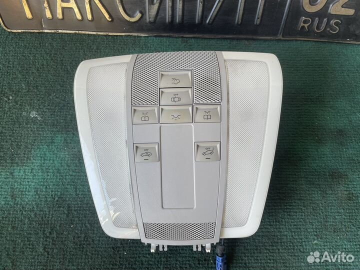 Плафон салона Mercedes Benz W204