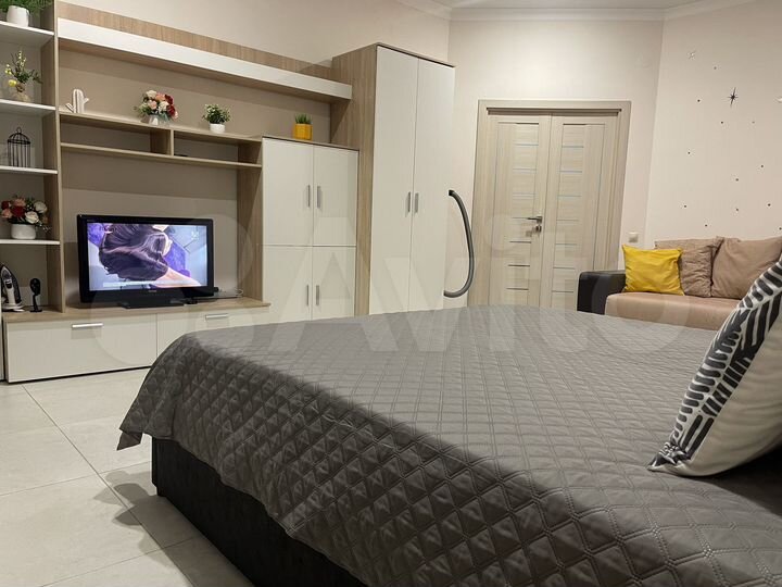 2-к. квартира, 85 м², 6/9 эт.