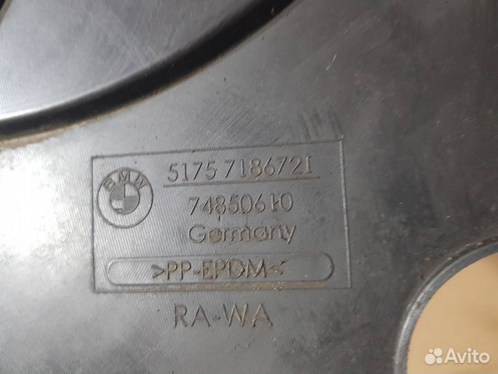 Кожух топливного бака левый Bmw 5 F10 N52B30 2012