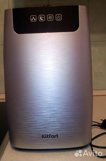 Увлажнитель воздуха Kitfort KT-2803-1, серебристый