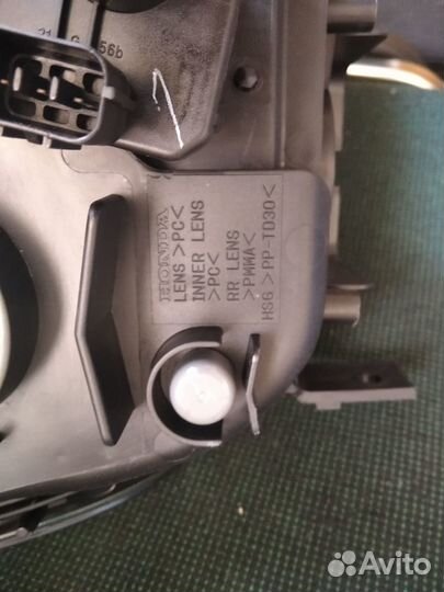 Фара левая Honda CR-V