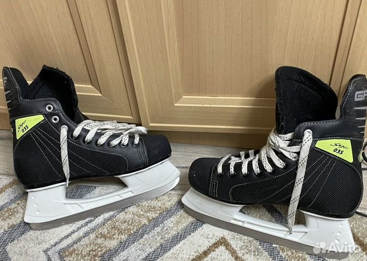 Коньки хоккейные graf