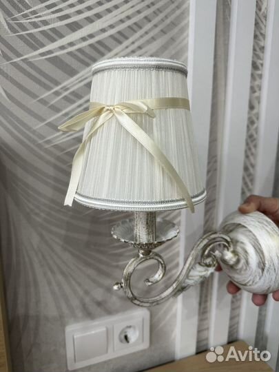 Настенный светильник бра