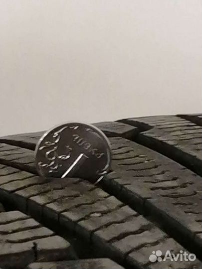 Nokian Tyres Hakkapeliitta R2 225/50 R17 98R