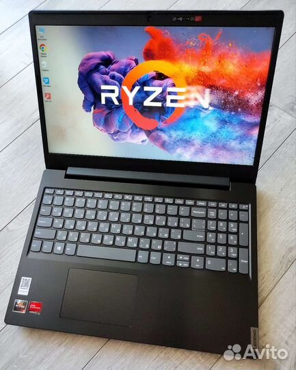 Lenovo 2022 Ryzen3/Vega3 2gb/SSD500