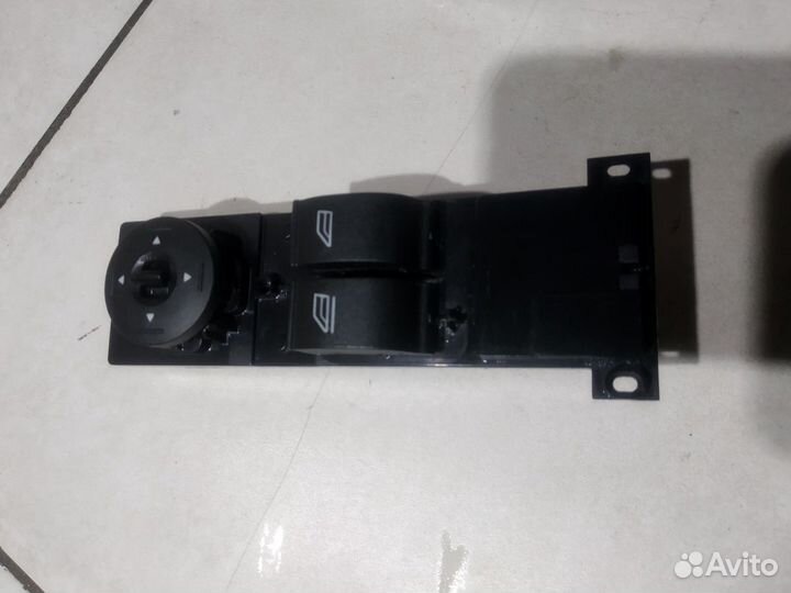 Блок управления стеклоподъемниками форд фокус 2 c