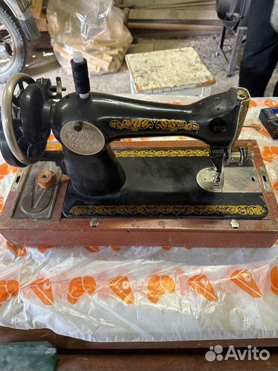 Швейная машинка подольская ручная