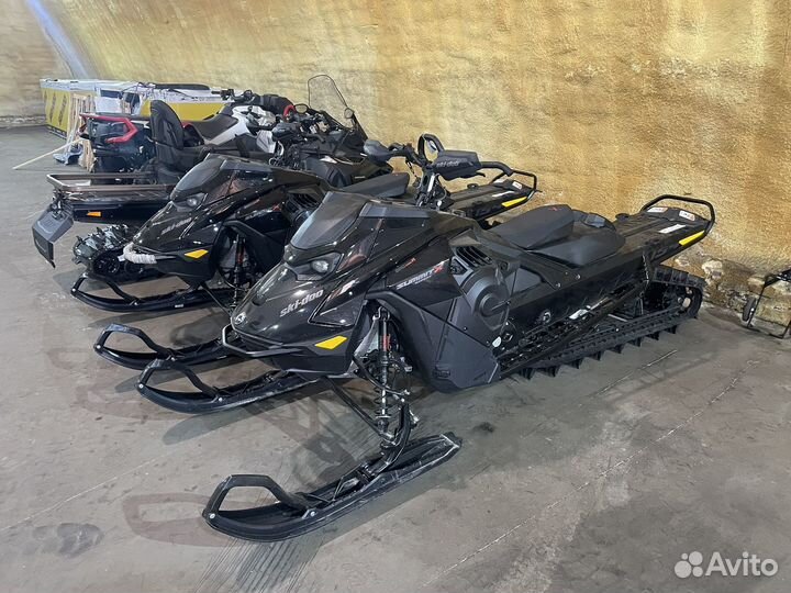 BRP SkI-Doo Summit Turbo R G5 2024