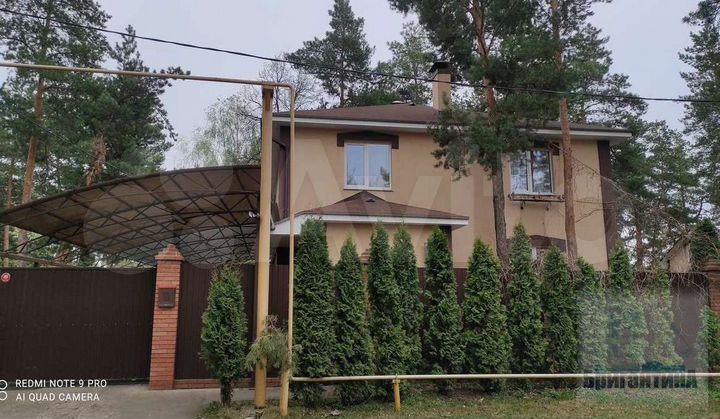 Коттедж 205 м² на участке 8 сот.