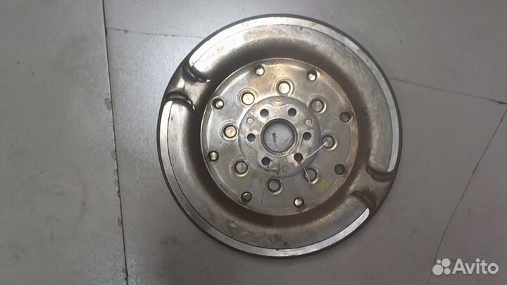 Маховик Audi Q3, 2011