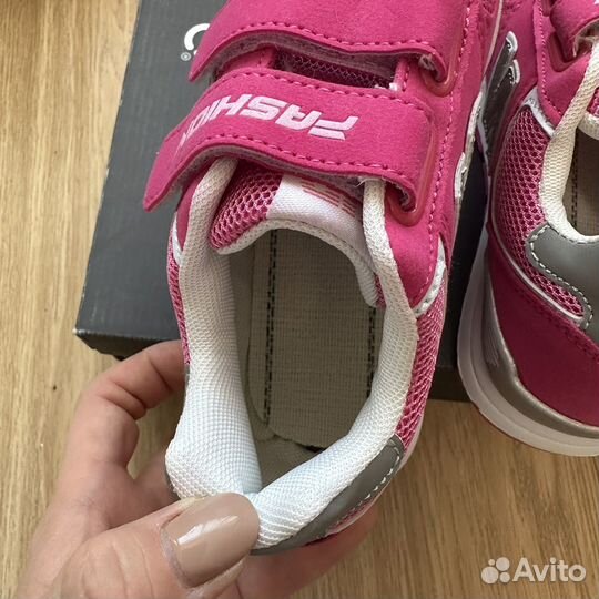 Кроссовки для девочки 31