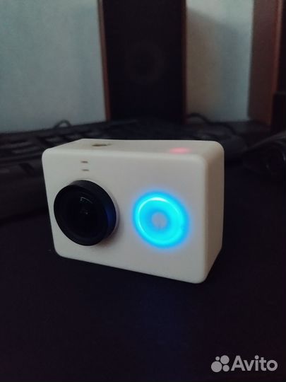Экшн камера xiaomi yi