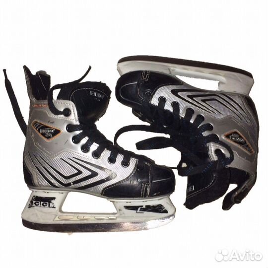 Коньки хоккейные (2 пары)