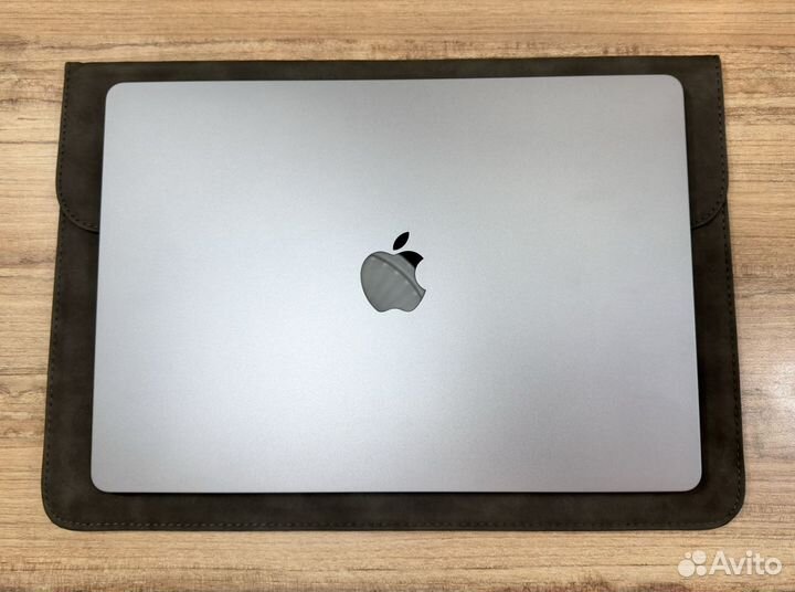 MacBook Air 15 M3 8/256 +Мышь+Чехол