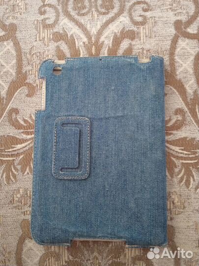 Чехлы на телефон