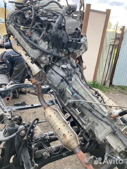 Двигатель 2UZ-FE