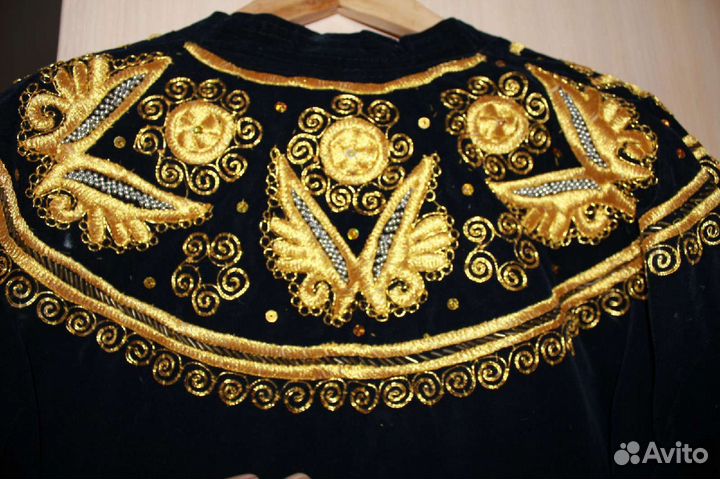 Национальный халат