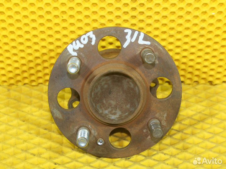 Ступица задняя левая Kia Rio 3