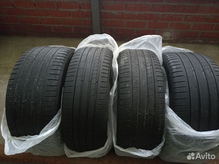 Pirelli P Zero 245/40 R20 и 275/35 R20 102Y