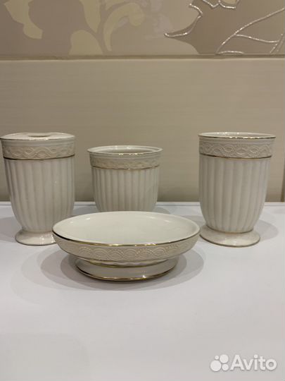 Набор аксессуаров для ванной