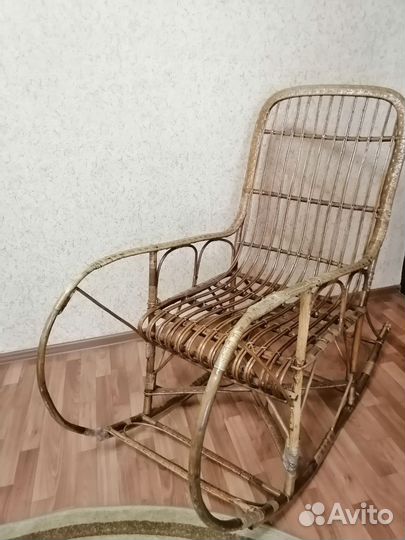 Кресло качалка плетеное