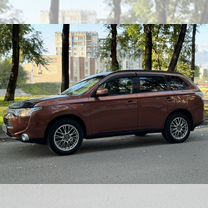 Mitsubishi Outlander 2.0 CVT, 2012, 210 000 км, с пробегом, цена 1 530 000 руб.