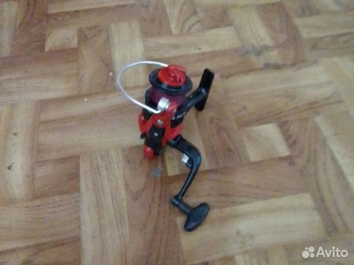 Катушка спининговая