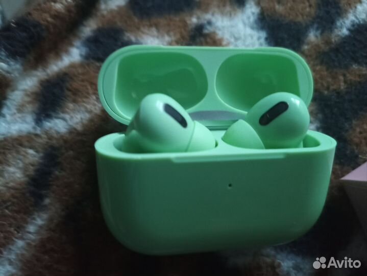 Продаю наушники беспроводные