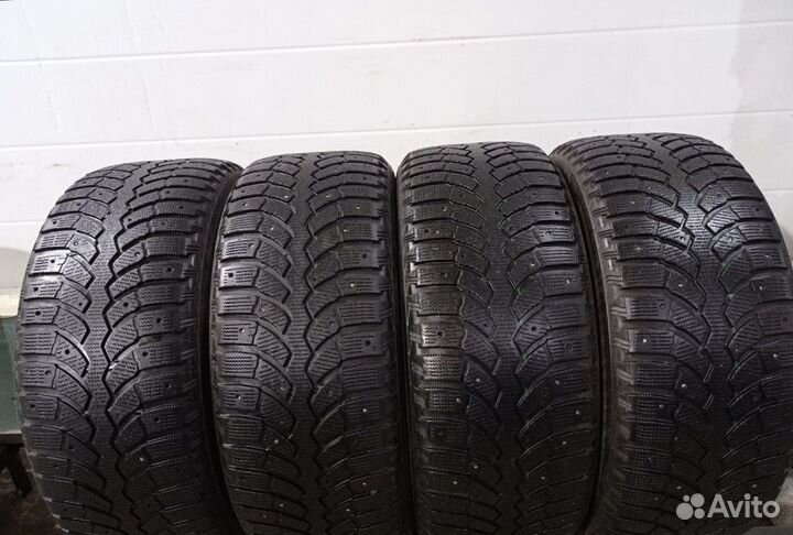 Bridgestone Blizzak Spike-01 255/55 R18 99W