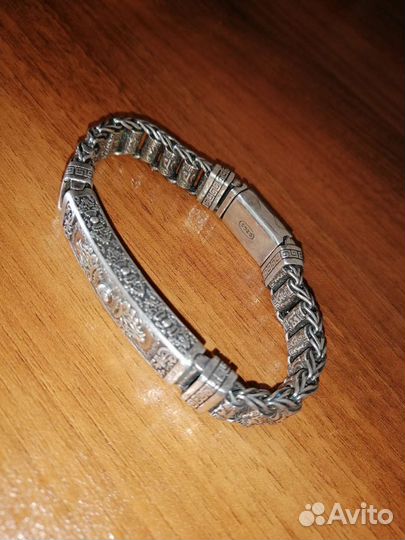 Браслет с мантрами