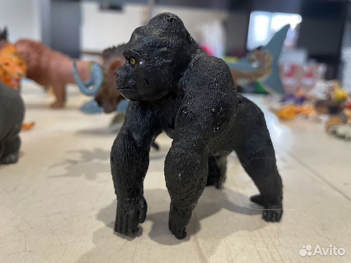 Фигурки животных диких