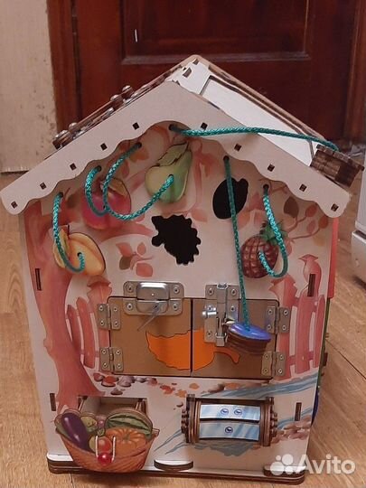 Бизиборд домик со светом