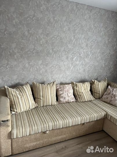 Угловой диван бу