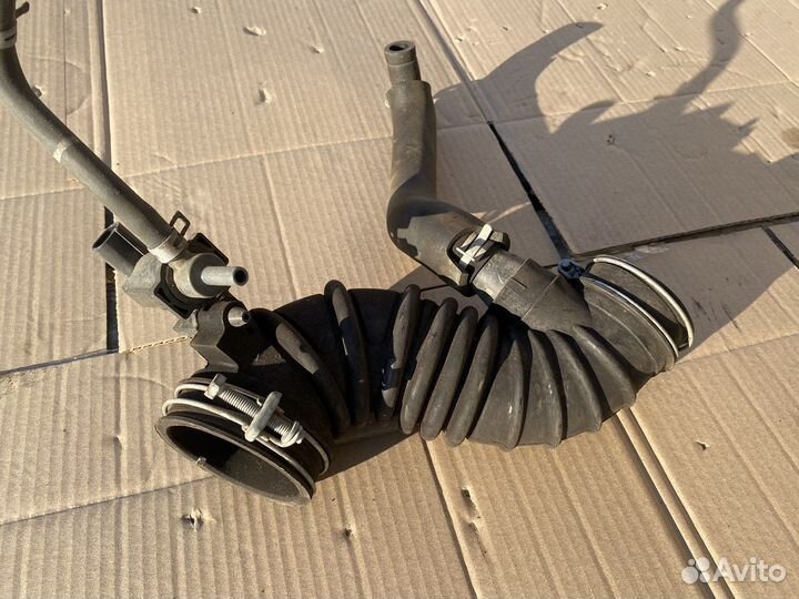 Патрубок воздушного фильтра Toyota Corolla 120