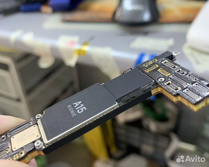 Ремонт iPhone. FaceID, пайка