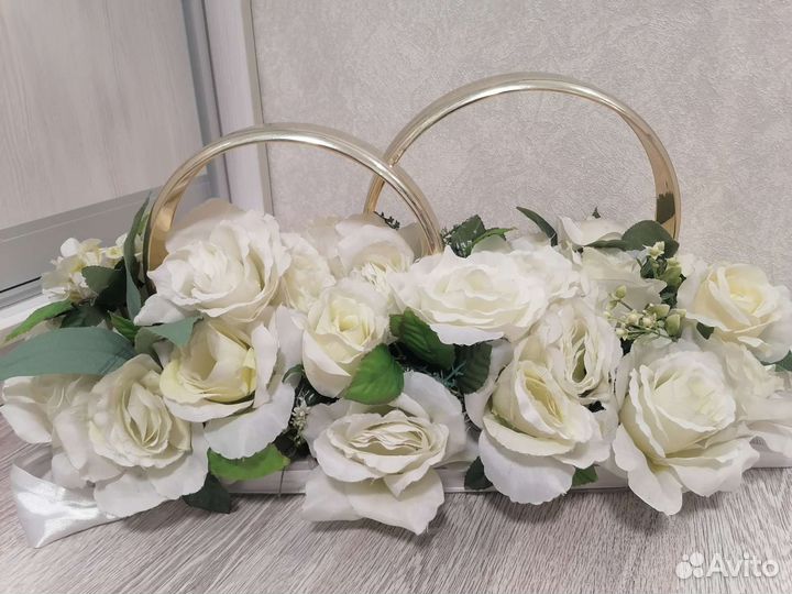 Кольца на свадебный авто, свадебные кольца