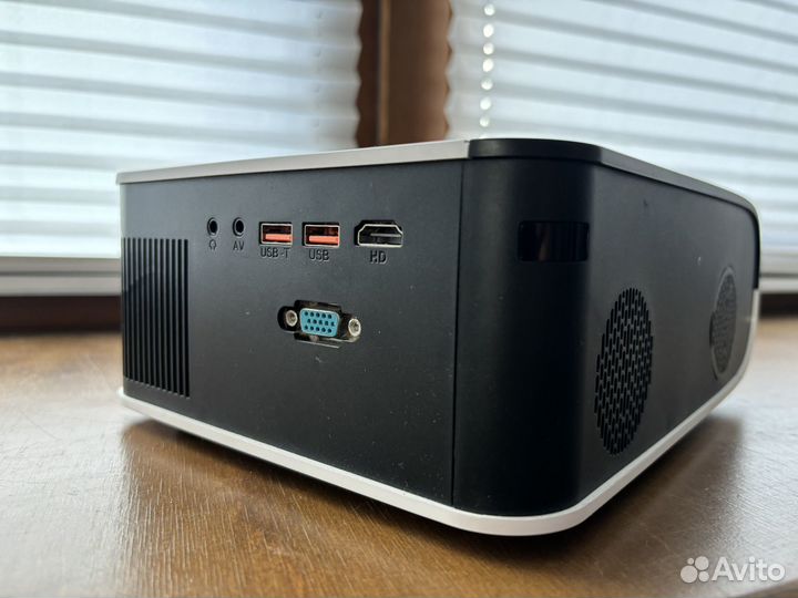 Проектор kuanlitu