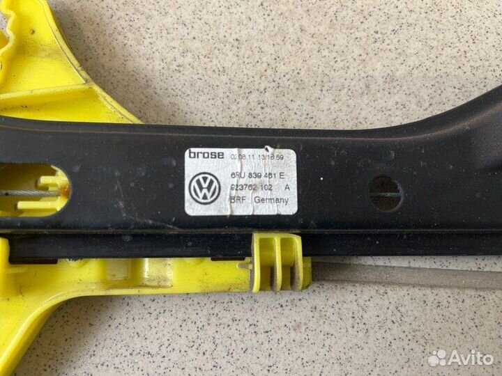 Трапеция стеклоподъемника задняя левая Volkswagen