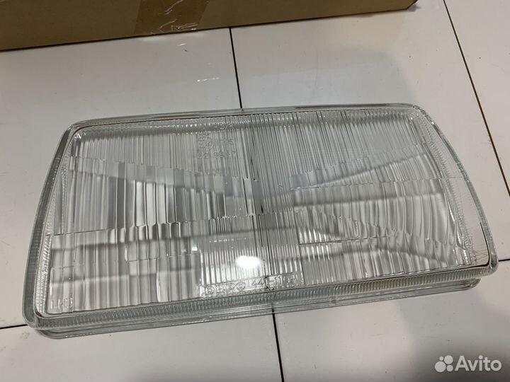 Стекло фары левое Volkswagen Jetta 84-92 Новое