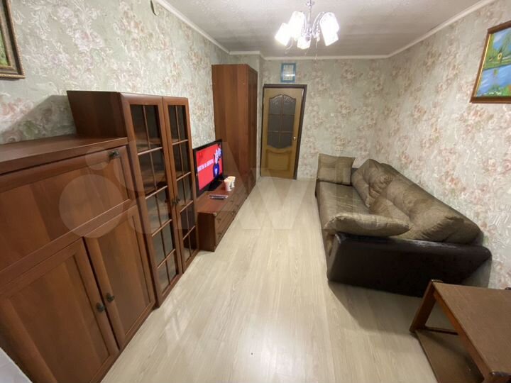 2-к. квартира, 44 м², 1/6 эт.